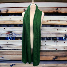 Load image into Gallery viewer, Chunky Knit Cable Green Soft Cable knit Scarf