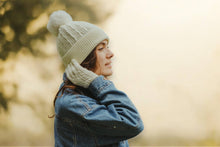 Load image into Gallery viewer, Classic Cable Knit Bobble Hat