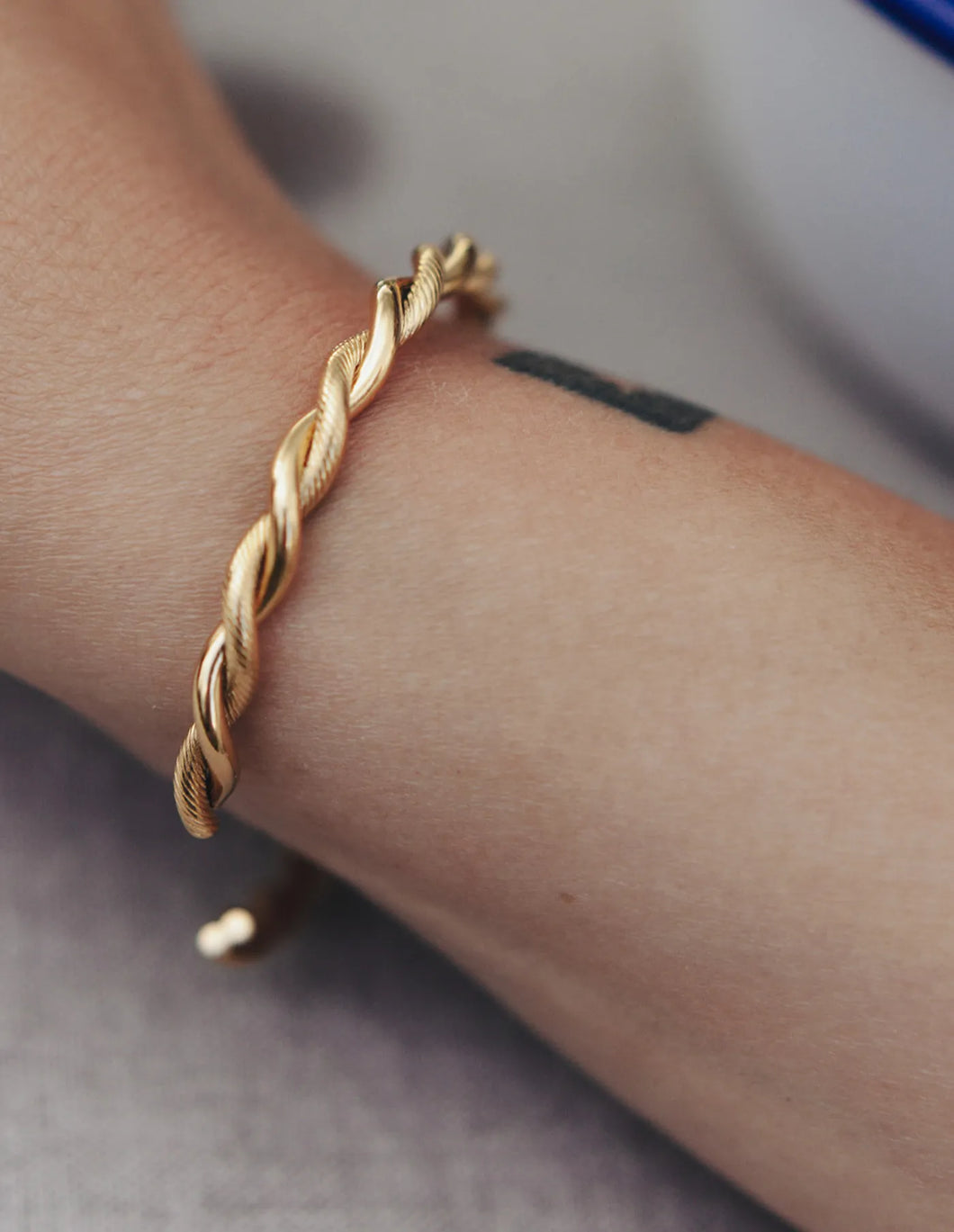 |GoldTwist Cuff Bangle