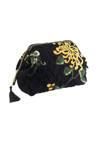 Chrysanthemum pouch